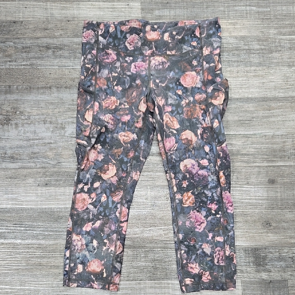 Lululemon fast & free crop